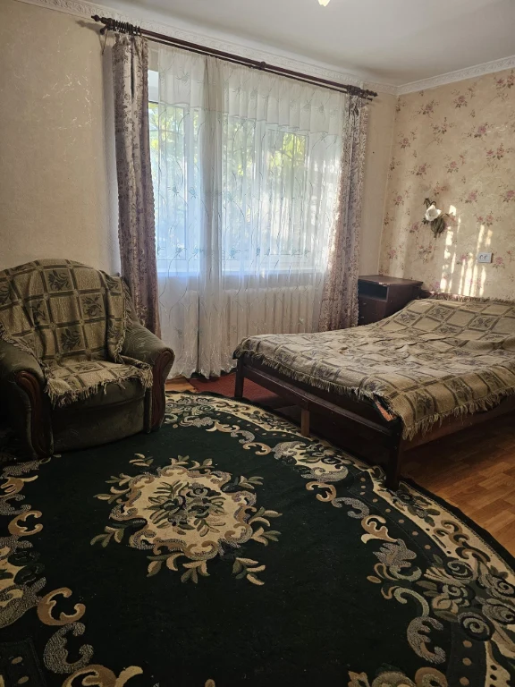 Продажа однокомнатной квартиры на Космонавтов!