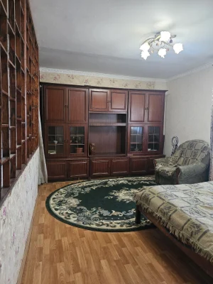 Продажа однокомнатной квартиры на Космонавтов!