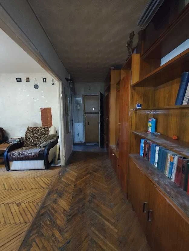 проспект Глушкова , 30 - 3-кімнатна