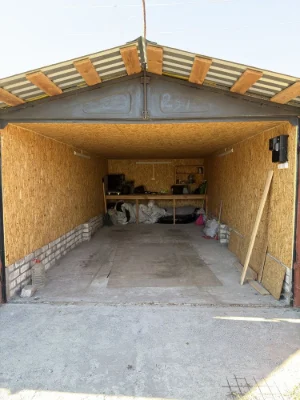 For Sale: Garage on Selenskaya Street