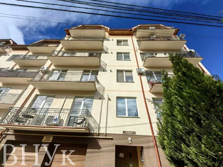 Apartment. Uzhgorod, Kosichska st.