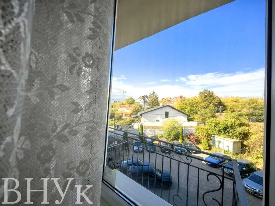 Apartment. Uzhgorod, Kosichska st.