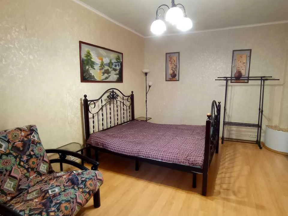 Квартира. Київ, Олеся Гончара вул.