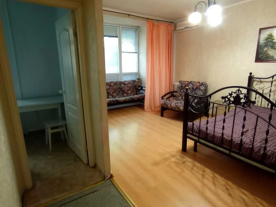 Квартира. Київ, Олеся Гончара вул.