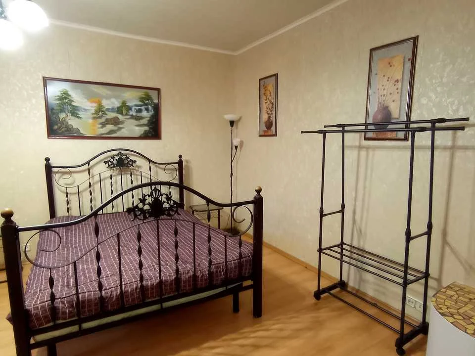 Квартира. Київ, Олеся Гончара вул.