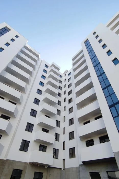 Продам студийную квартиру в центре.