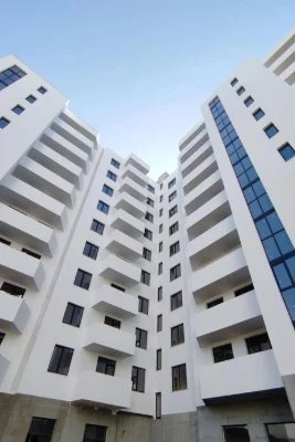 Продам студийную квартиру в центре.