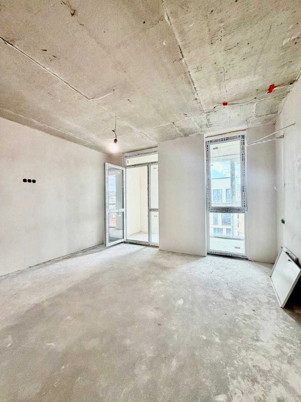 Sale of a 2-bedroom apartment in the "Great Britain" residential complex
