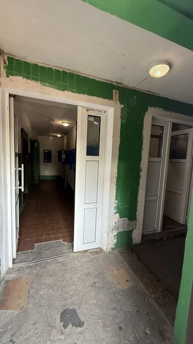 Продам 1 комнатную квартиру р-н Березинка, Караван, Левобере