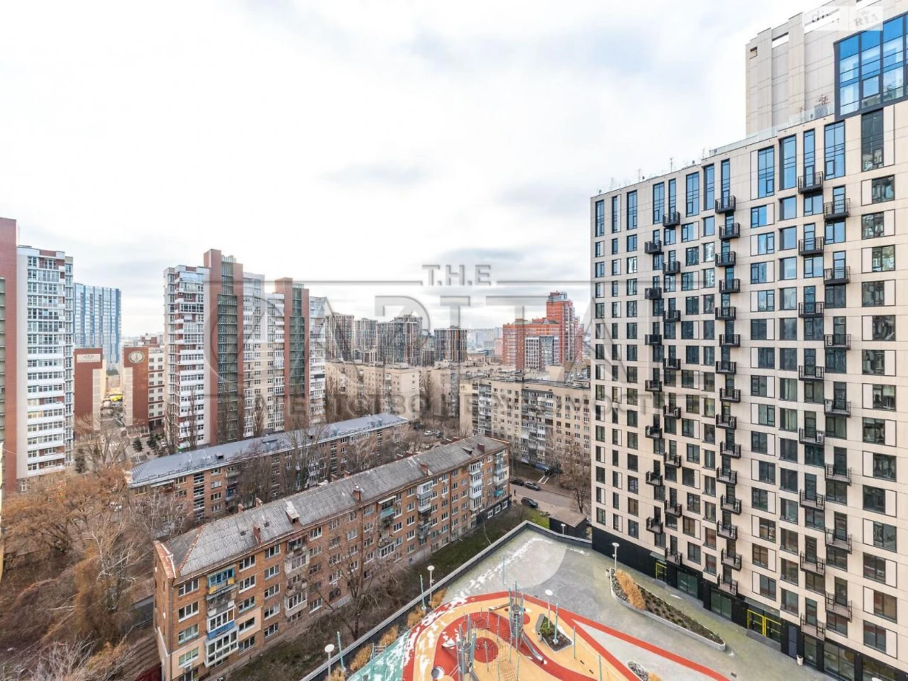 Apartment for Sale - Sapernoye Pole