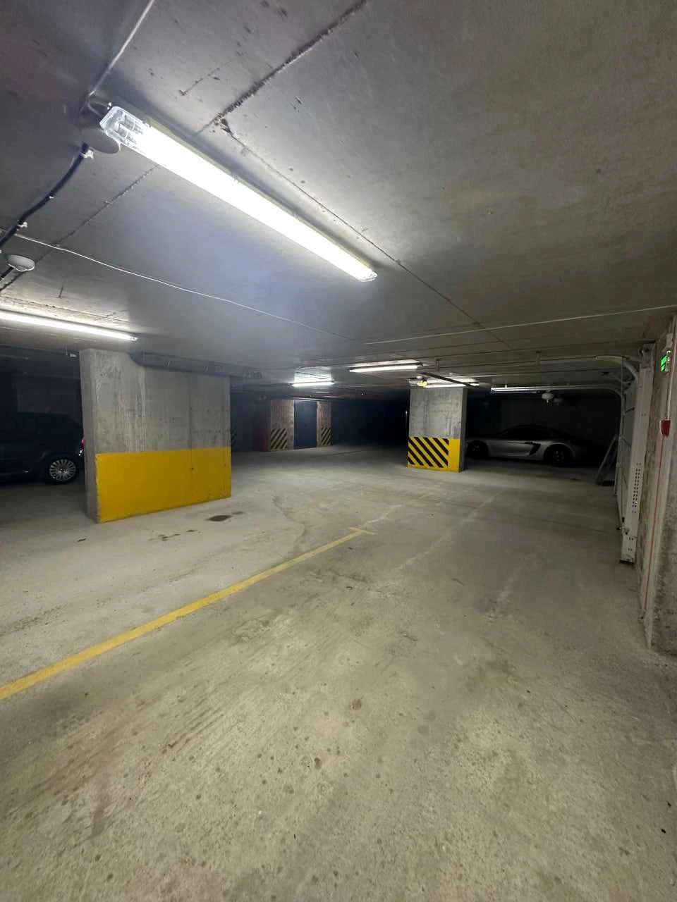 Parking Space for Sale in ЖК Obriy 3 on вул. Maloholoskovska