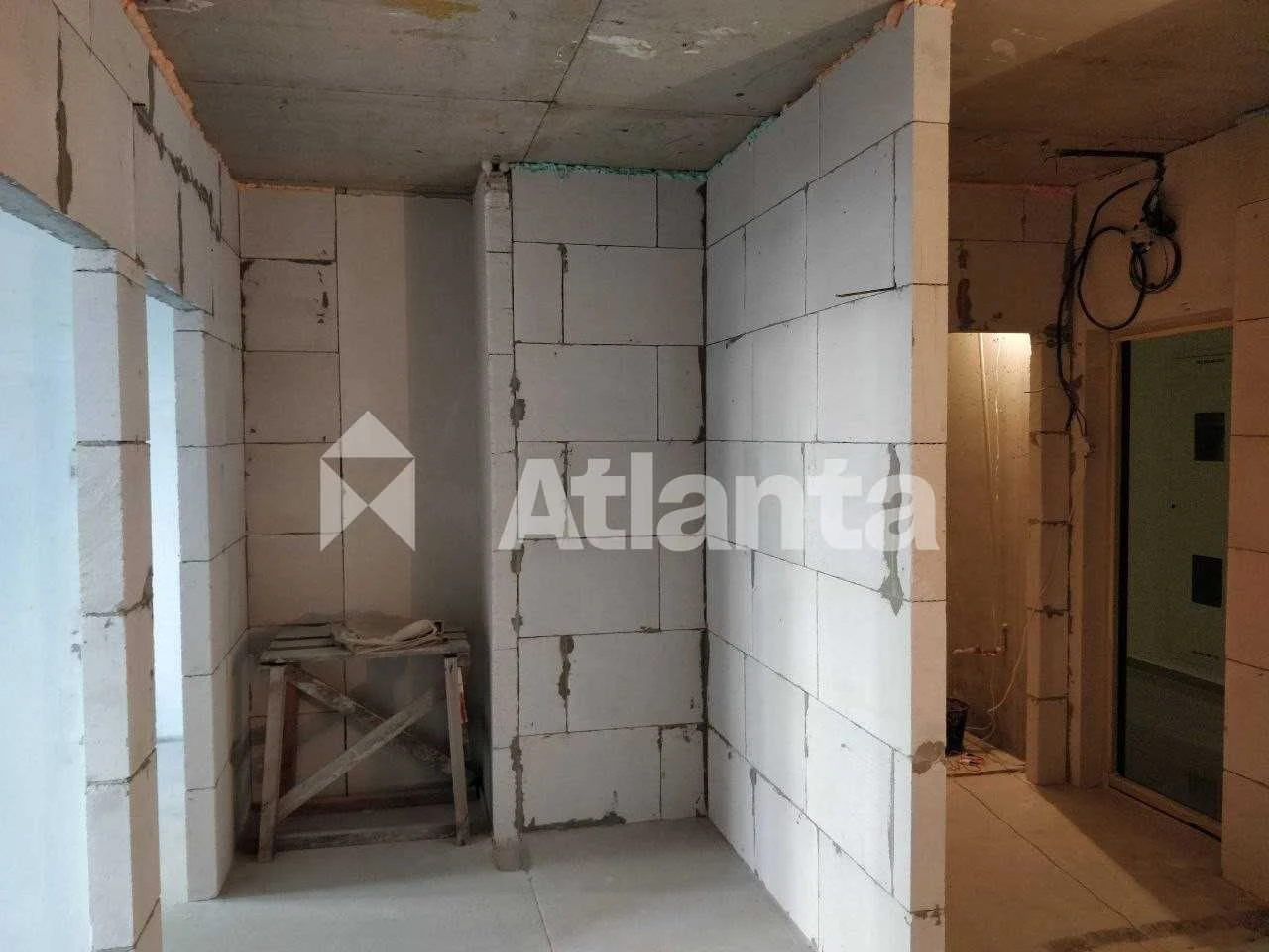 For Sale! Euro-two-room apartment on a low floor in a residential complex