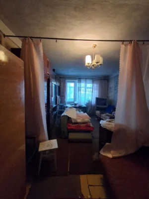 Продам 1-кв улучшенка пр. Аэрокосмический Державенская