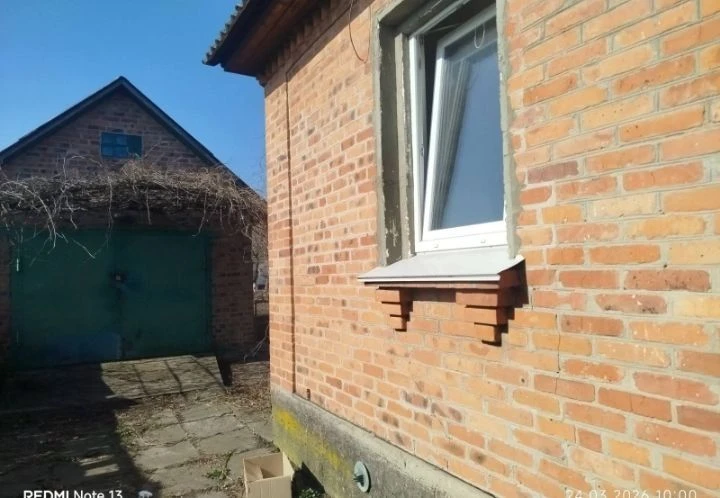 Продаж частини будинку  вул. Параджанова