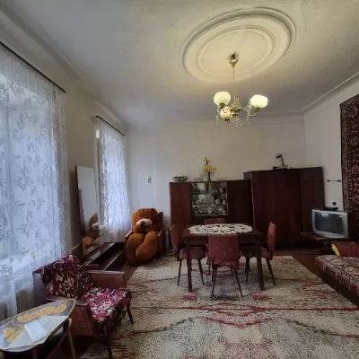 Selling 1-room apartment in the center, city center, V. Morska - Heroes' Rescue