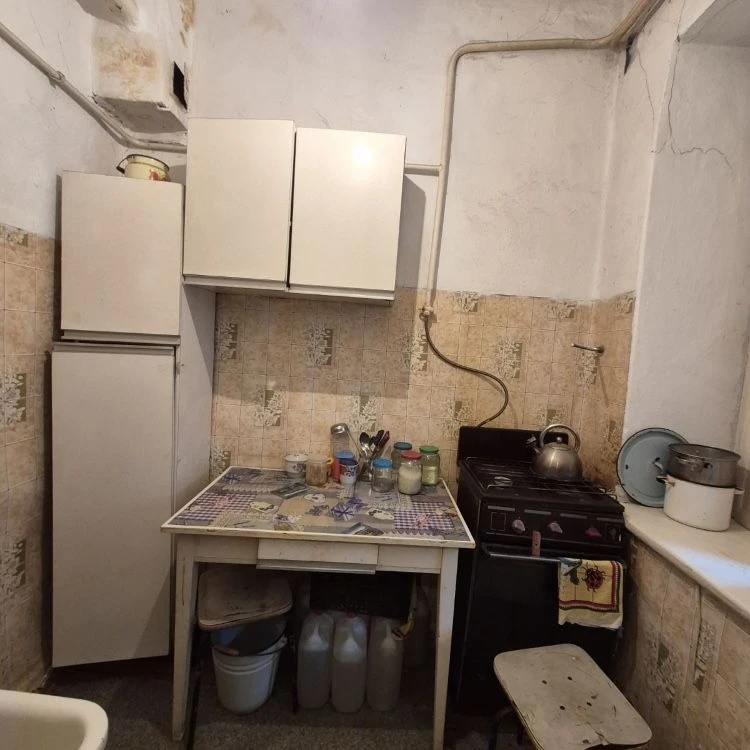Selling 1-room apartment in the center, city center, V. Morska - Heroes' Rescue