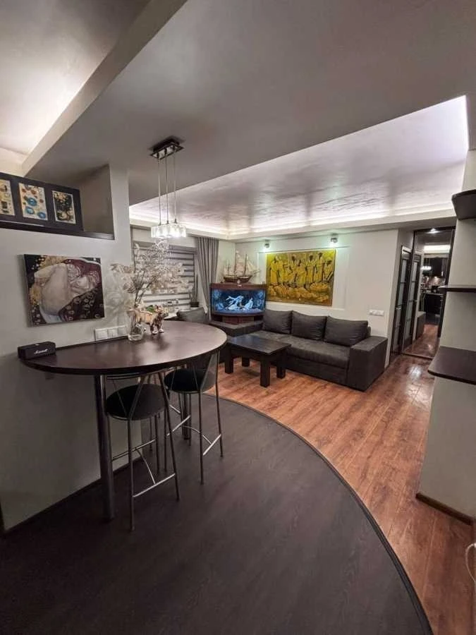 Продаж 3-кімнатної квартири 65 м², Русанівська наб.