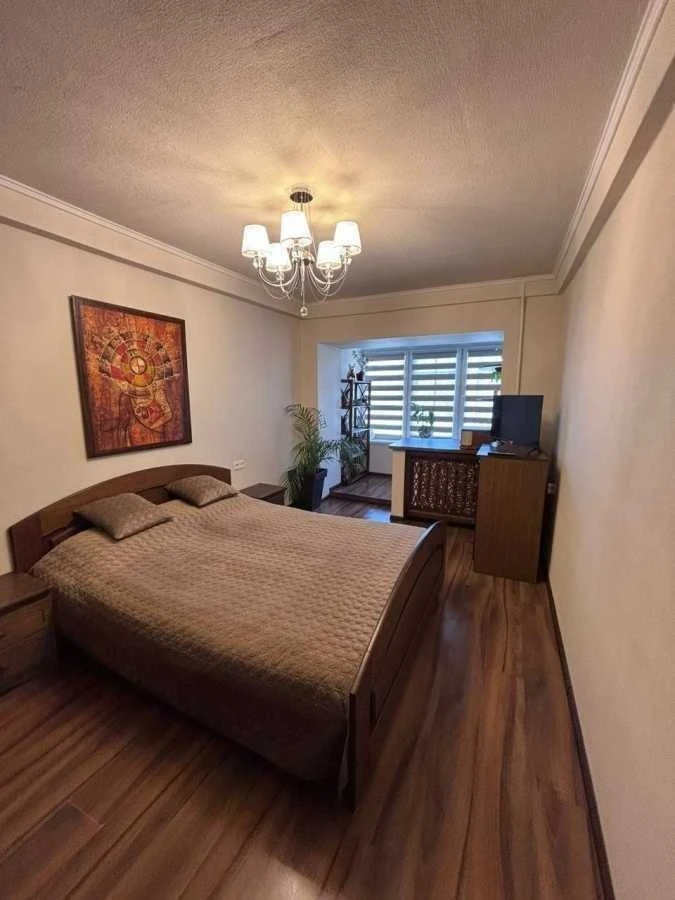 Продаж 3-кімнатної квартири 65 м², Русанівська наб.