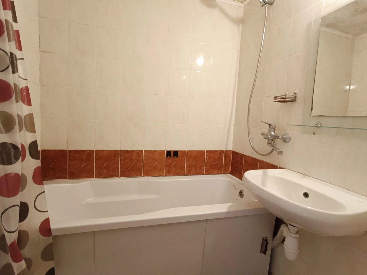 Продам 1 комнатную квартиру Киевский район Таирова.