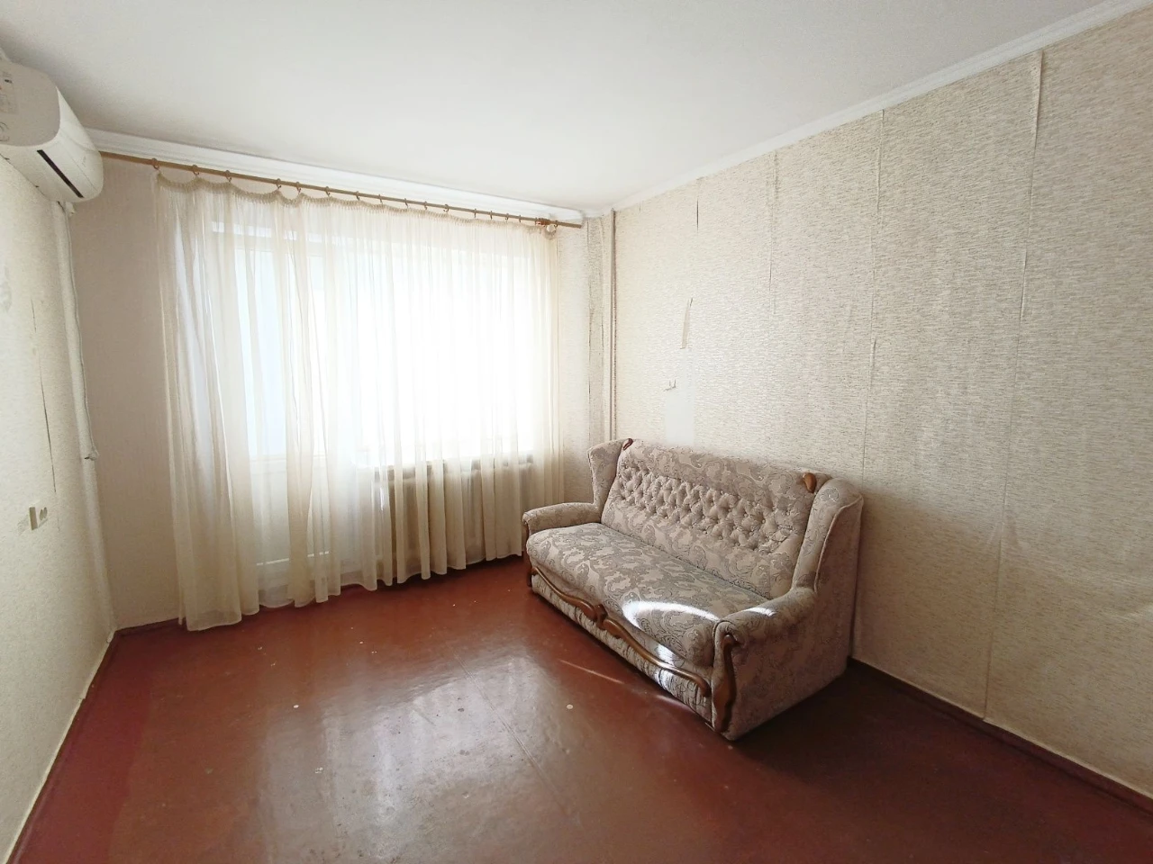 Продам 1 комнатную квартиру Киевский район Таирова.