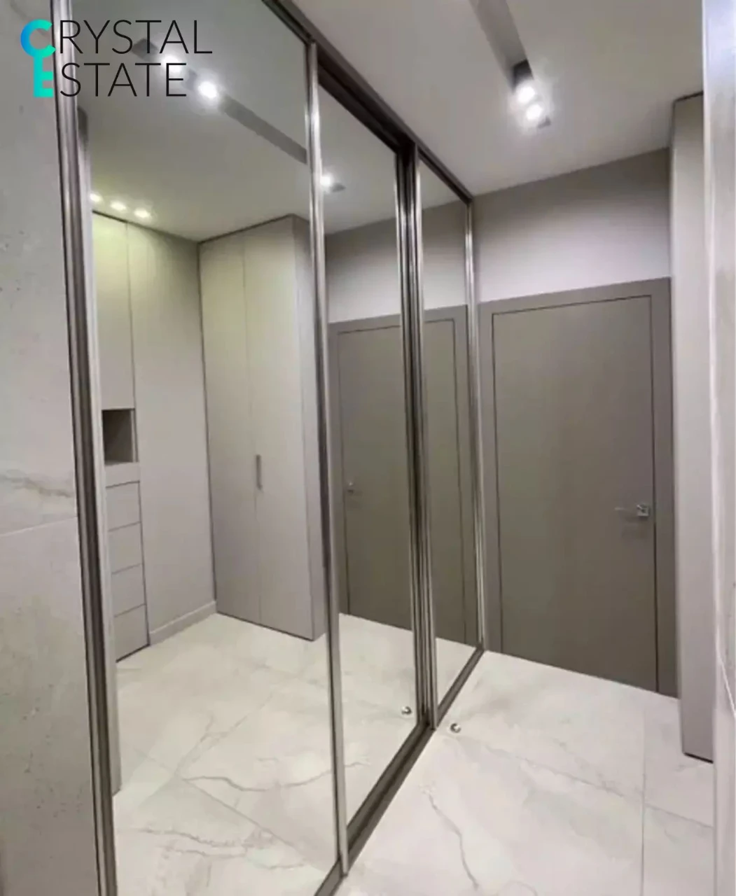 For Sale: 2-bedroom apartment in the "Paris" residential complex on French Boulevard