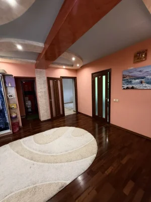 Sale of a spacious 3-room apartment, gas, Bozdoș