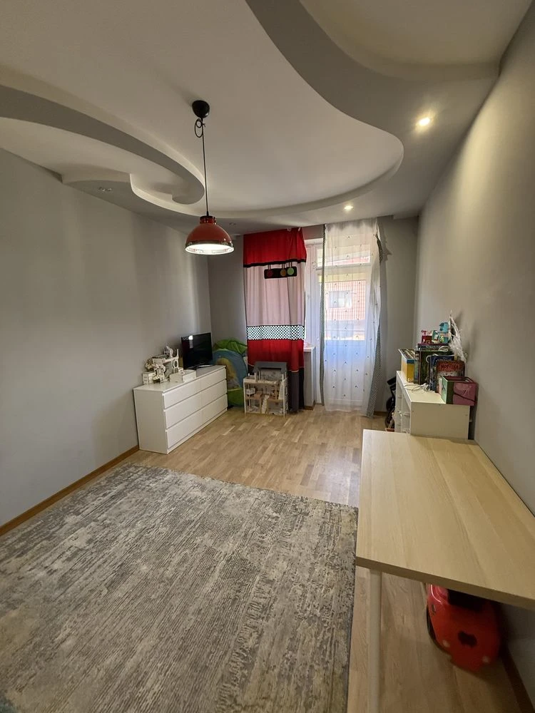 Sale of a spacious 3-room apartment, gas, Bozdoș