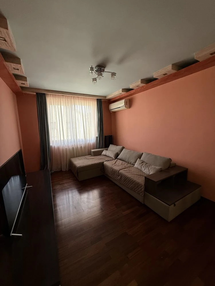 Sale of a spacious 3-room apartment, gas, Bozdoș