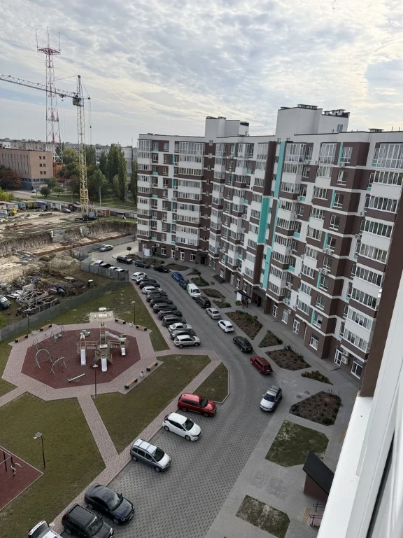For Sale: 1-bedroom apartment in a new building, "Parkovy Quartal"