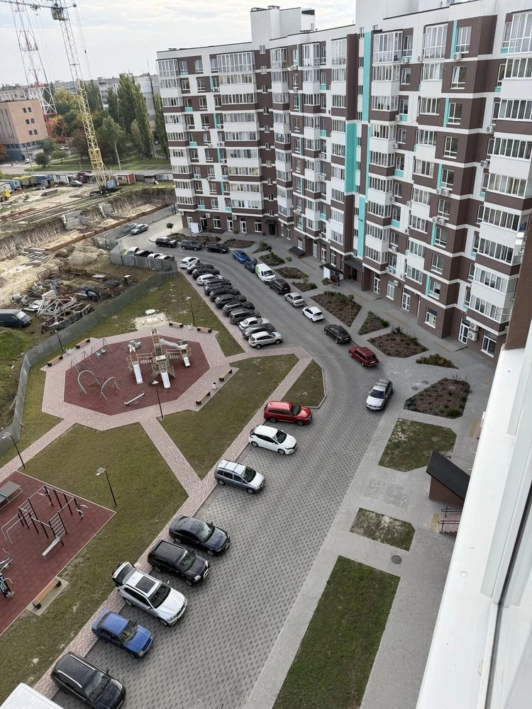 For Sale: 1-bedroom apartment in a new building, "Parkovy Quartal"