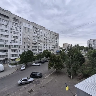 Продаю 3-комнатную квартиру. Проспект Центральный - улица Шосейна