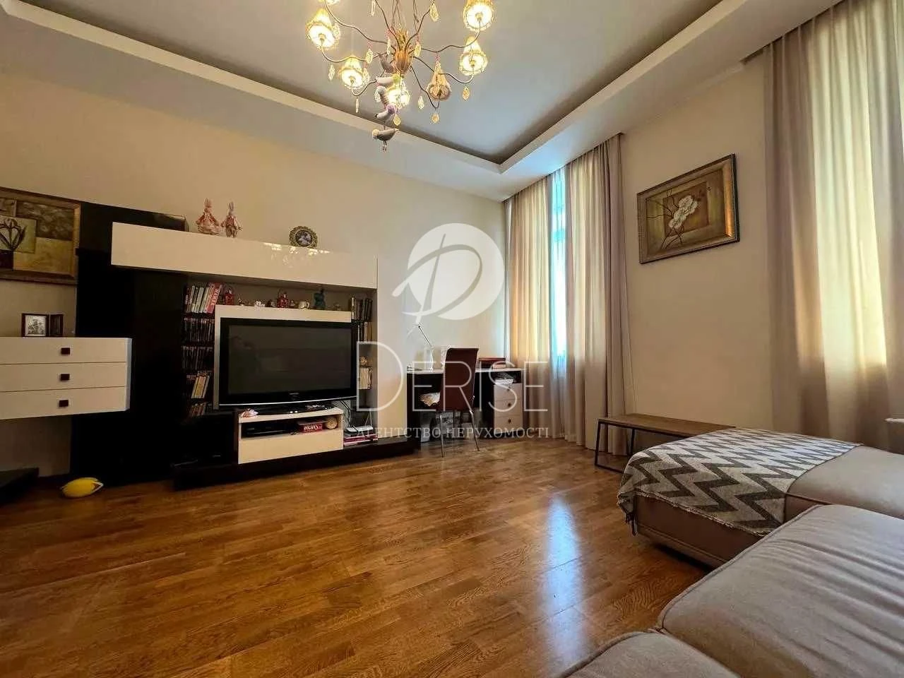 Центр Золоті Ворота, 3 комнаты, 80 м², Франка, 22/24 / Богдана Хм