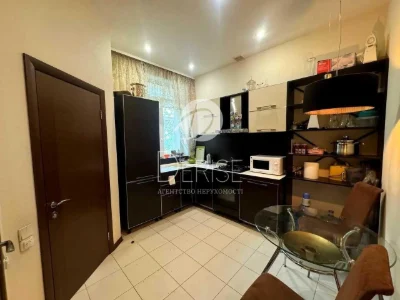 Центр Золоті Ворота, 3 комнаты, 80 м², Франка, 22/24 / Богдана Хм