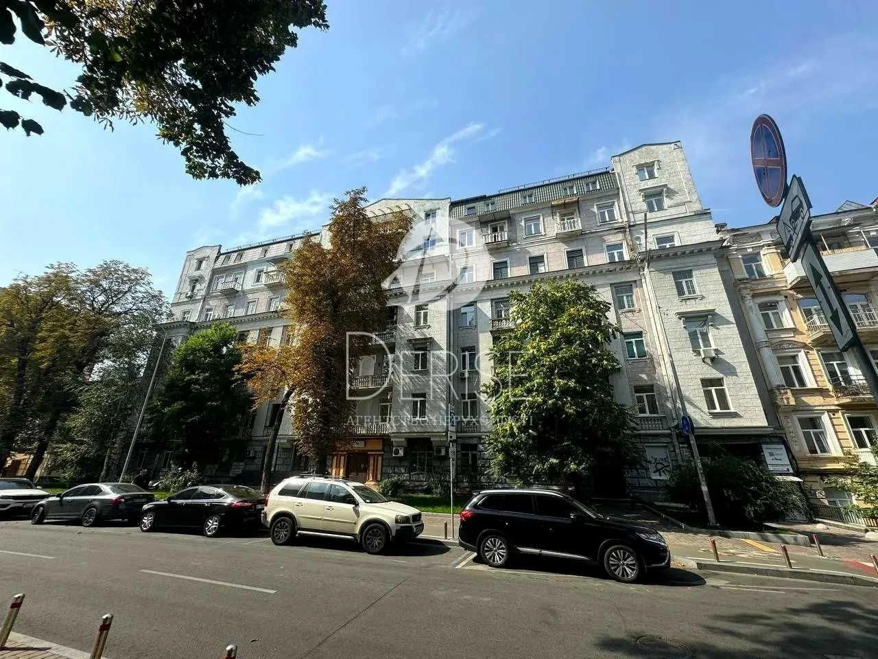 Центр Золоті Ворота, 3 комнаты, 80 м², Франка, 22/24 / Богдана Хм
