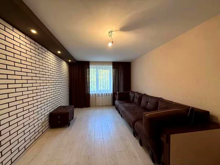 Apartment. Uzhgorod, Mykhaylo Hrushysk Street