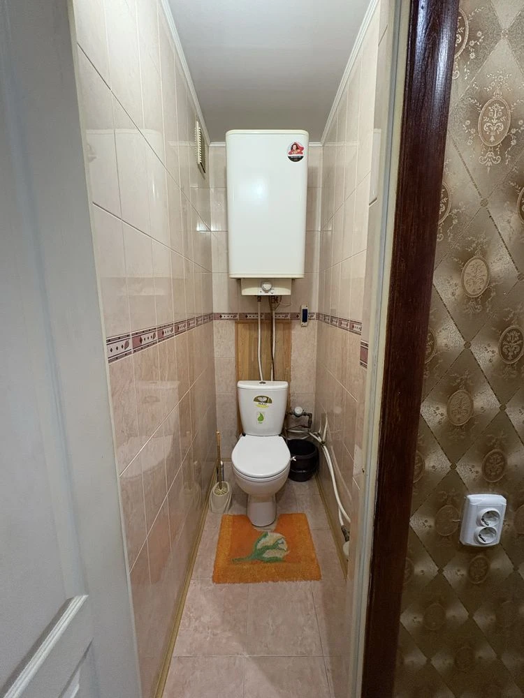 3-room apartment for sale on Mira Avenue