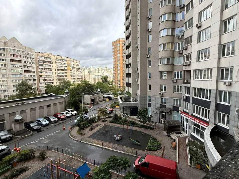 Квартира. Київ, Княжий Затон вул.