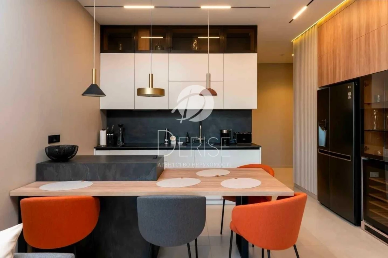 RiverStone 3 bedrooms 128 sq m, Renovated, View of the Dnipro, Metro