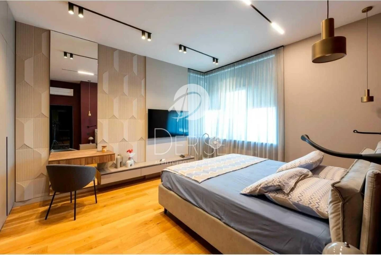RiverStone 3 bedrooms 128 sq m, Renovated, View of the Dnipro, Metro
