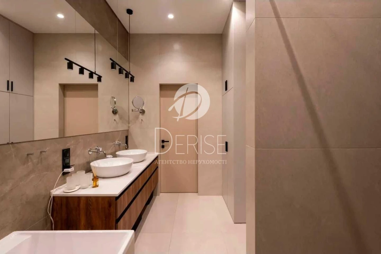 RiverStone 3 bedrooms 128 sq m, Renovated, View of the Dnipro, Metro