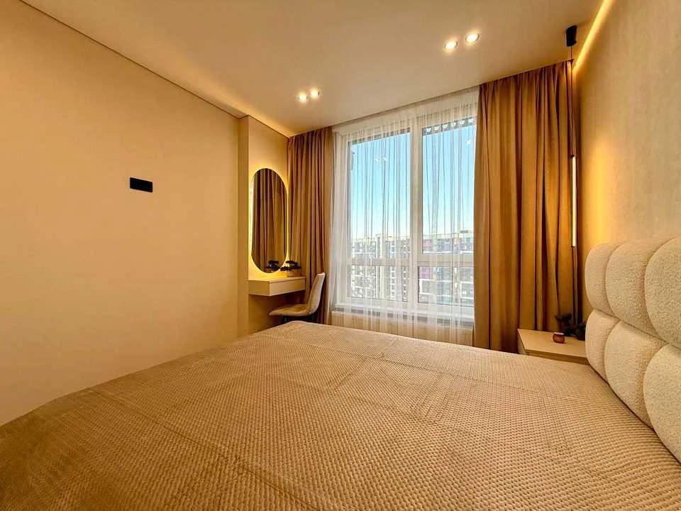 Apartment. Ivano-Frankivsk, Juliana Pelechha st.