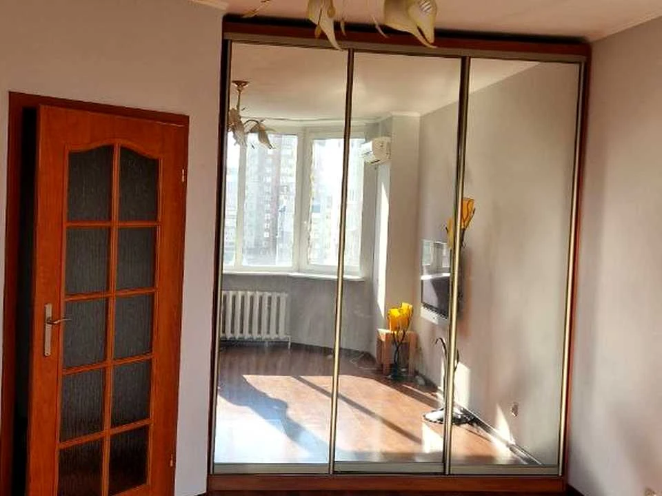 Apartment. Kyiv, Pnzhy, вул.