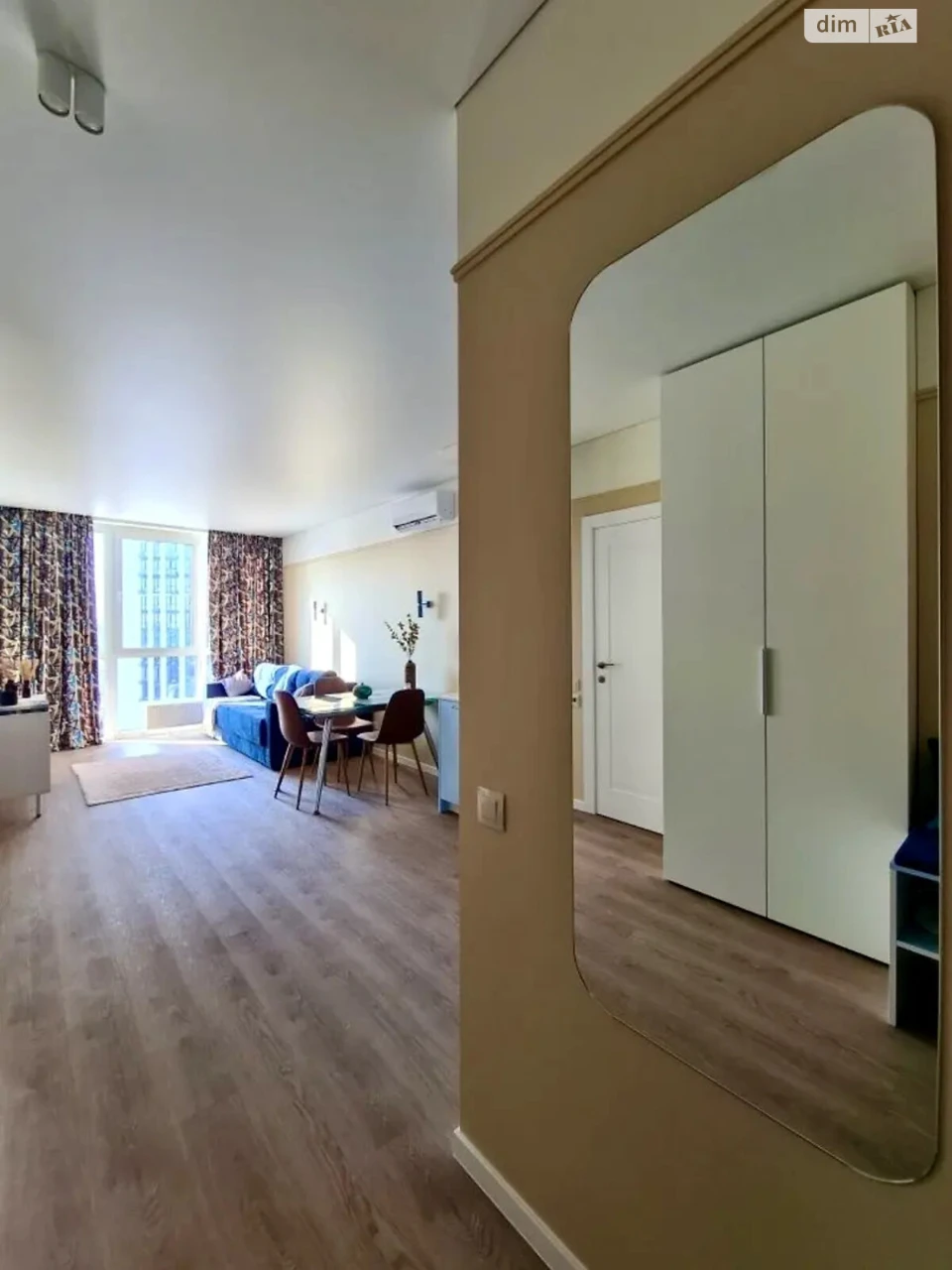 Long-Term Rental Apartment Podilsky