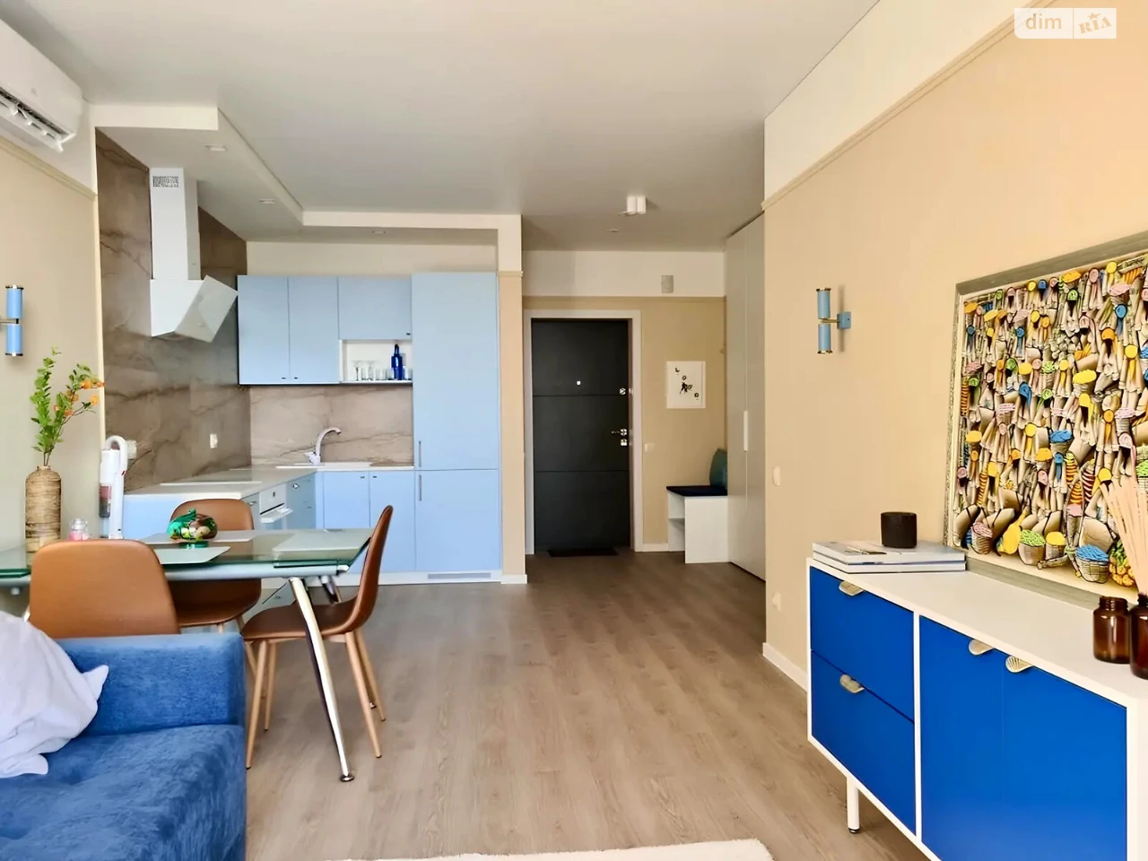 Long-Term Rental Apartment Podilsky