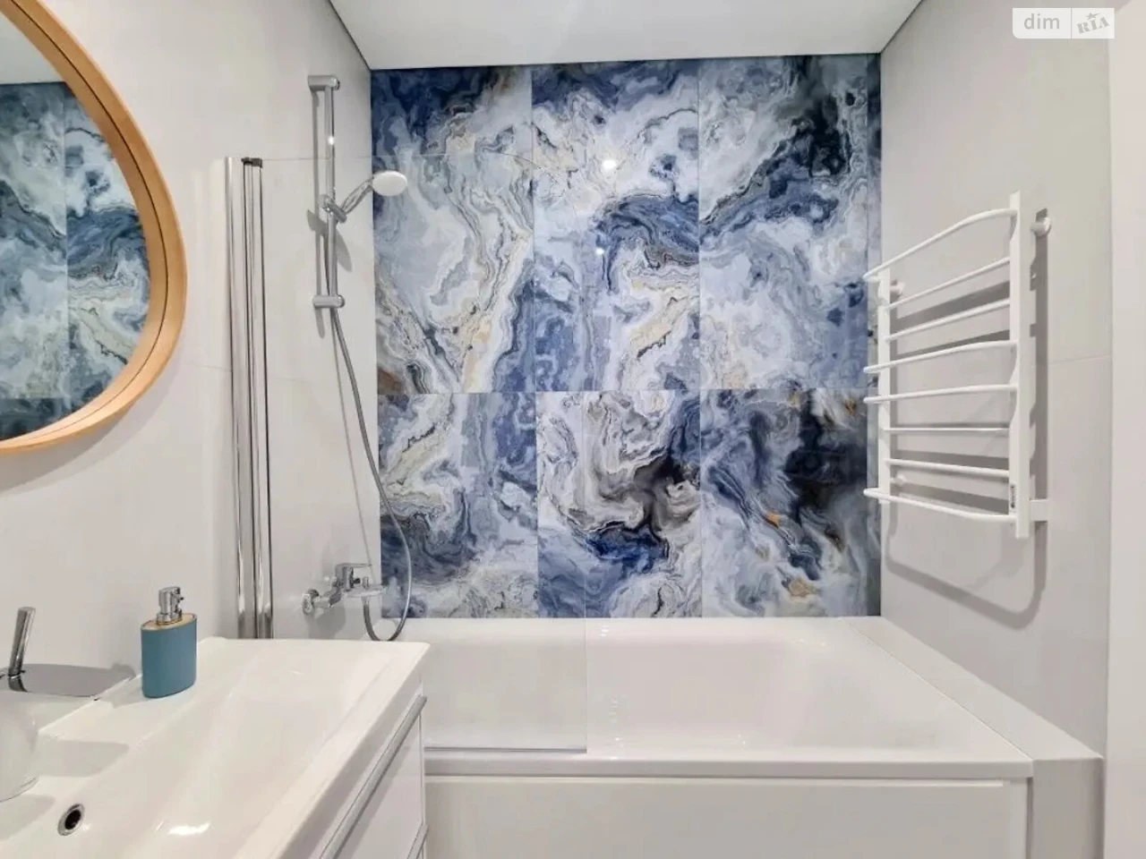 Long-Term Rental Apartment Podilsky
