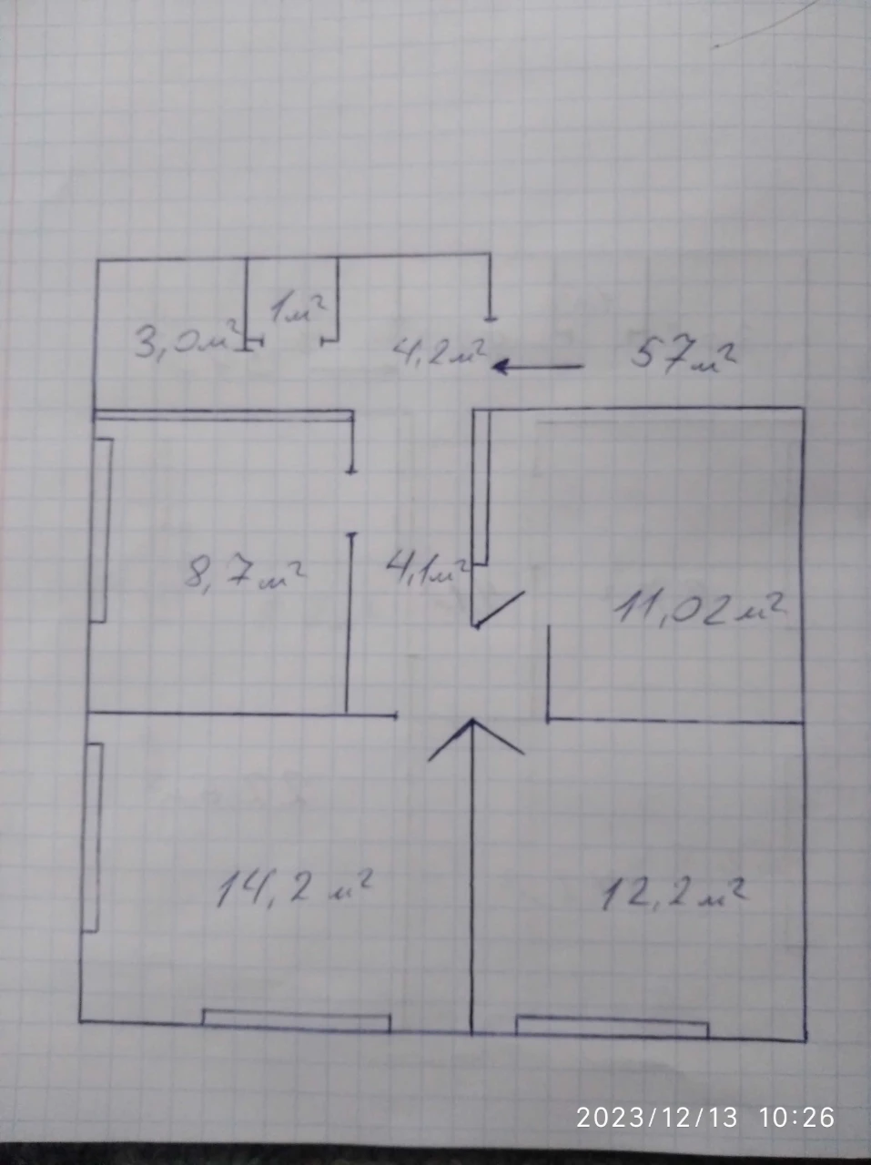 Apartment 57 sq m, with the possibility of reconstruction.