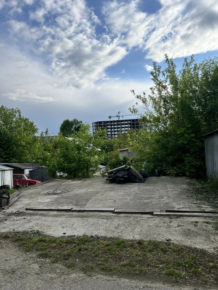 For Sale Garage (Storozhenets)