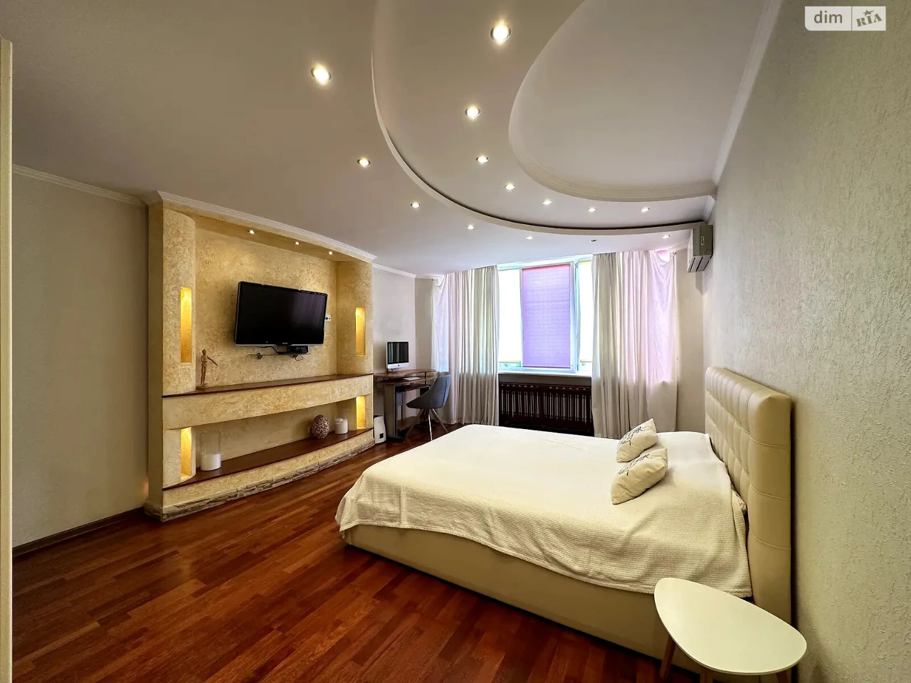 Long-Term Rental Apartment, Pociaky