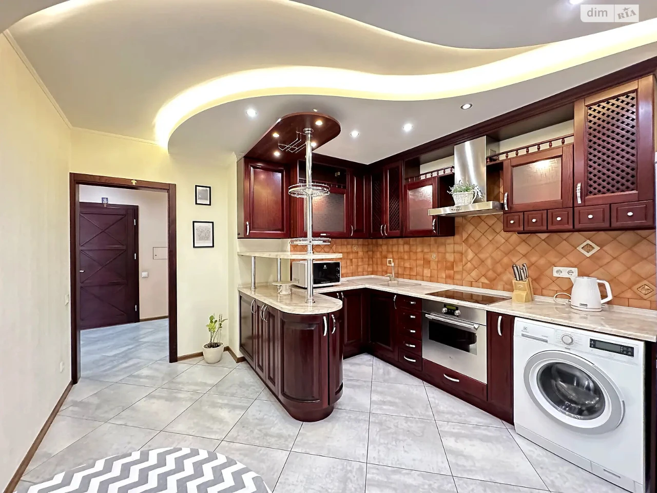Long-Term Rental Apartment, Pociaky