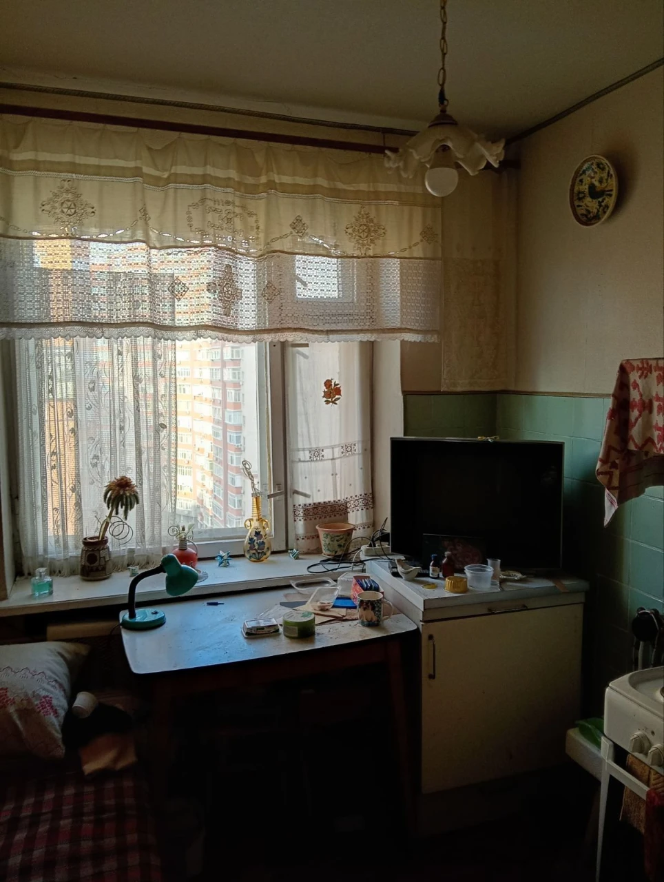Продається 1-кімнатна квартира в центрі Золотоустівська, 48/5. 40 м². 49000